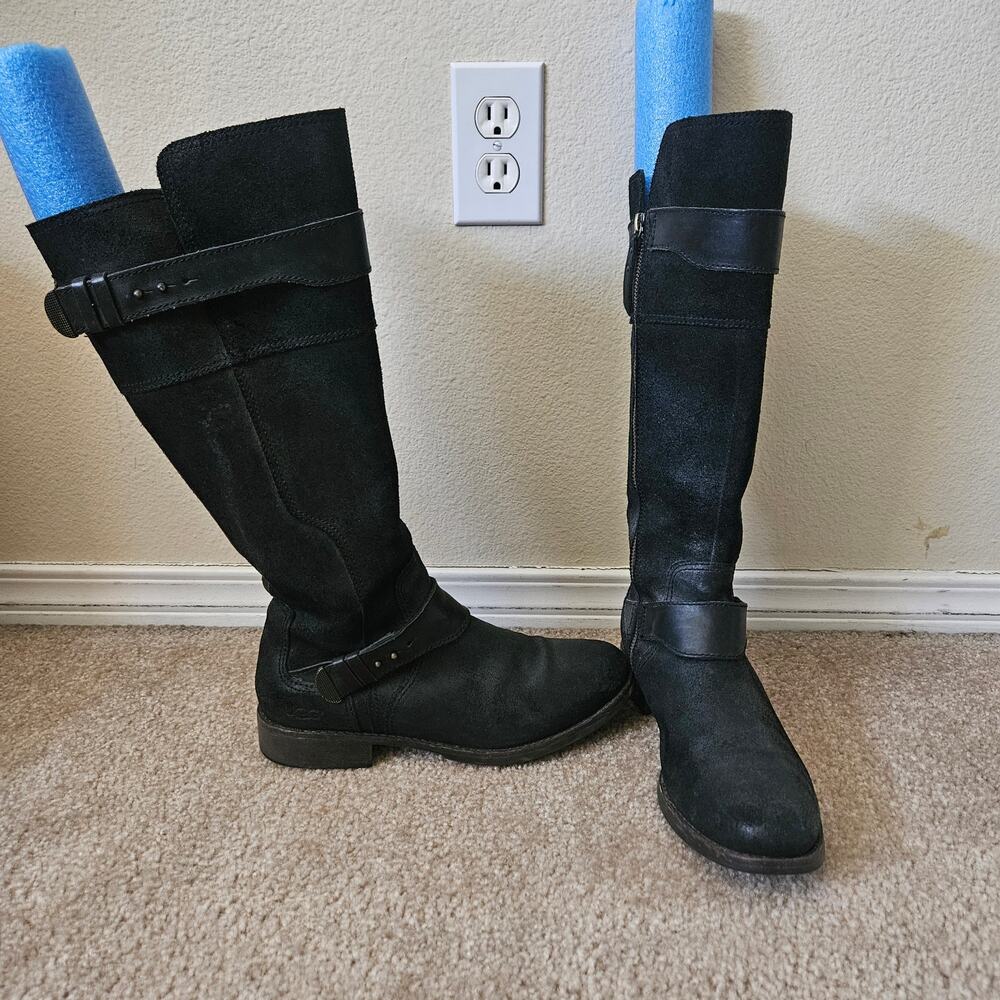 Ugg Women`s Dayle Leather Side Zip Moto Boot Black Size 9